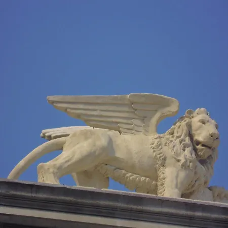 Udine Accommodation * Italy * Short Stays - Villa Elmagos *