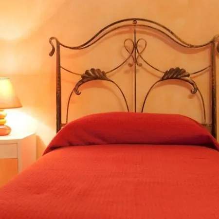 Udine Accommodation * Italy * Short Stays - Villa Elmagos Apartament *